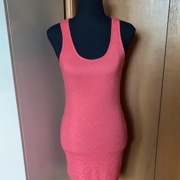 Summer lace mini dress - Picture 3 of 3